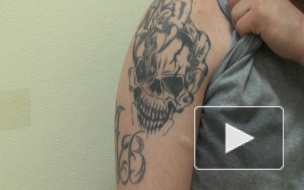 Мужчина со страшной татуировкой ударил жертву ножом в сердце, а затем придушил