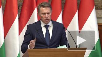 Мурашко объяснил ограничения на поездки за рубеж
