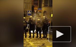 В Швейцарии полиция применила резиновые пули и газ в ходе уличных беспорядков
