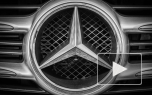 У беззаботной петербурженки угнали дорогущий Mercedes с модными номерами
