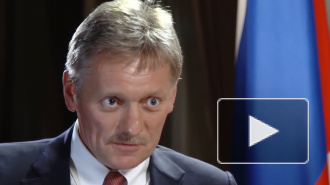 Песков прокомментировал желание части молодежи уехать за границу