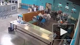 Чернокожий мужчина напал на работниц прачечной с ручной пилой