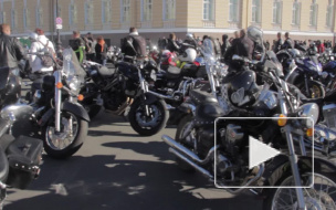 В Петербурге "Ночные волки" закрыли мотосезон и отпраздновали открытие Байк-центра
