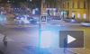Видео: легковушка неудачно закончила перекресток на Измайловском 