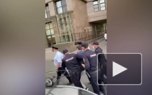 В Москве полиция задержала кандидата в депутаты Госдумы от "Яблока" Кирилла Гончарова