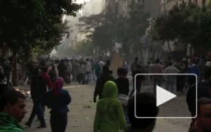 В Каире продолжаются массовые столкновения демонстрантов с полицией