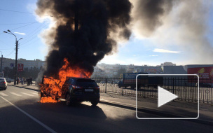 Появилось видео полыхающего Nissan на маршала Казакова