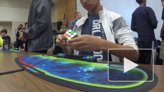 Американский подросток в 15 лет побил рекорд по сборке кубика Рубика