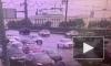 Опубликовано видео ДТП на Литейном мосту в Петербурге