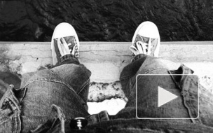 В Петербурге с Володарского моста в Неву упал нетрезвый гражданин Украины