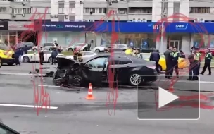 ДТП с участием шести машин произошло в центре Москвы