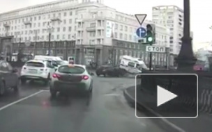 Момент ДТП со "скорой" в Челябинске попал на видео