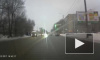 Загадочное видео из Барнаула: Автомобиль-"призрак" чуть не стал причиной аварии