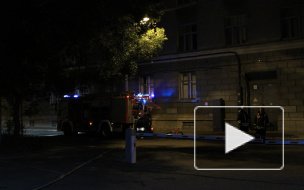 Ночью в Петербурге тушили пожар по повышенному номеру сложности