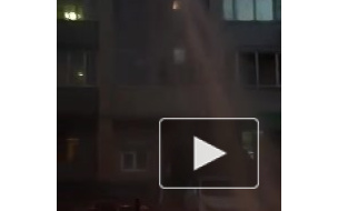 В Ростове коммунальный фонтан залил окна многоэтажки‍