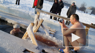 Крещенские купания 2013 в Петербурге: массовость и трезвость