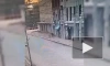 Росгвардия нашла двух хулиганов, разбивших стеклянную дверь кафе в Выборге