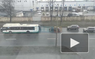 На Митрофаньевском шоссе сломался пассажирский автобус и создал пробку