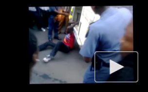 Видео: полиция зверски убивает водителя за неправильную парковку