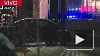 В Буэнос-Айресе машина врезалась в здание посольства КНР