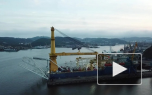 Способное достроить "Северный поток — 2" судно движется к Балтике