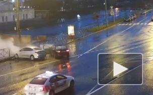 В ДТП на Ждановской набережной пострадали две девушки 16 и 17 лет