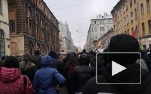 Протестующие в Петербурге возвращаются на Пионерскую площадь, здесь пройдет финальный сбор участников шествия