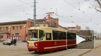 Трамвай переехал мужчину на Петергофском шоссе, тот остался жив