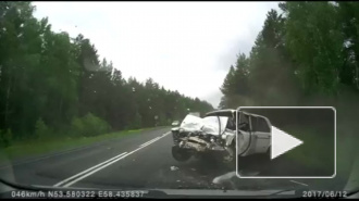 В сети появилось видео смертельного лобового столкновения в Учалинском районе Башкирии