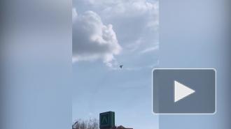 Истребители Су-30 появились в небе над Ереваном 25 февраля с аплодисментами
