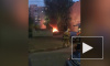 На Гаккелевской улице вечером спасатели тушили пожар из-за загоревшейся мусорки
