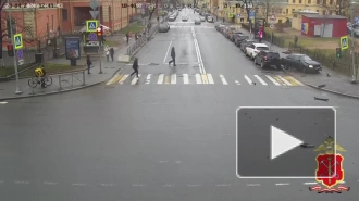 Авария в Центральном районе Петербурга попала на видео
