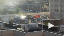 Видео: на одной из парковок города выгорел до тла автомобиль