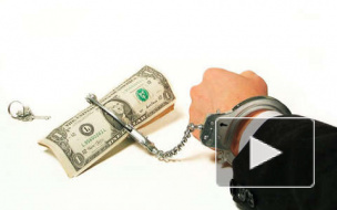 Петербургских должников не выпустят за границу в Новый Год