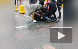 У "Пионерской" положили на лопатки закладчика наркотиков