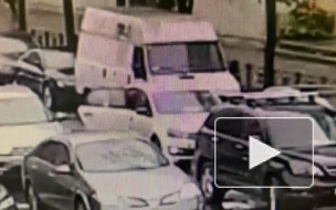 В Петербурге уволили водителя соцтакси, ударившего пожилую пассажирку