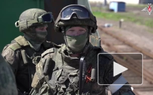 Минобороны показало кадры работы военного поезда "Волга" в зоне СВО
