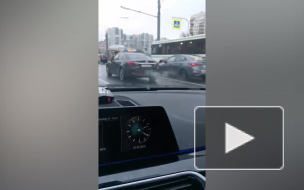 Младенец проехал за рулем Mazda на Васильевском острове