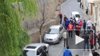 Фанаты ввязались в потасовку в Баку перед матчем Азербайджан - Россия