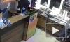 Неизвестный с ножом ограбил магазин кальянов во Фрунзенском районе
