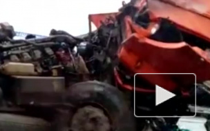 Видео: в Татарстане бензовоз протаранил фуру