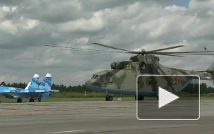 Вертолет посадил самолет на территории военного госпиталя в Гатчине 