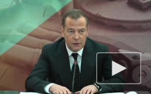 Медведев заявил о кратном увеличении производства военной техники
