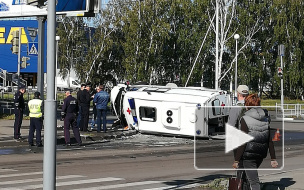 В Омске иномарка протаранила "скорую": пострадало 6 человек