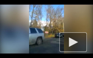 Женщина выпала из легковушки во время тройного ДТП на Дороге жизни