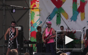 В Петербурге прошел 7-й рок-фестиваль "Живой!"