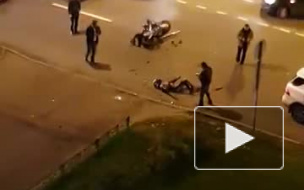 На Дачном проспекте мотоциклист влетел в "Мерседес" 
