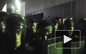 Видео конфликта с мигрантами у ТЦ "Москва" появилось в интернете