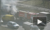 На проспекте Энтузиастов с трудом потушили "Волгу": пожарные заливали машину прямо на дороге