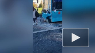 Два "лазурных" автобуса попали в ДТП на Бестужевской
